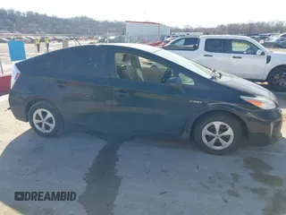 2015 Toyota Prius Four with VIN JTDKN3DU9F0403735, listed as a IAAI auction lot 41477562 with 113,934 mi miles. Bid and sale history available at carsss.com. Image 13.