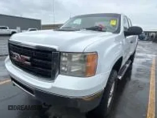 2011 GMC Sierra 2500HD Work Truck z VIN 1GT22ZCGXBZ435266, wystawiony jako IAAI lot #42532692 z przebiegiem 222 069 mil mil oraz . Historia ofert i sprzedaży dostępna na DreamBid. Obrazek 31.