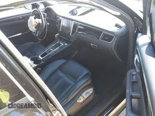 2018 Porsche Macan with VIN WP1AA2A54JLB04139, listed as a IAAI auction lot 41304595 with 53,012 mi miles and . Bid and sale history available at DreamBid. Image 5.