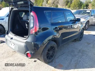 2015 Kia Soul with VIN KNDJN2A25F7235687, listed as a IAAI auction lot 40914048 with 173,310 mi miles. Bid and sale history available at carsss.com. Image 4.