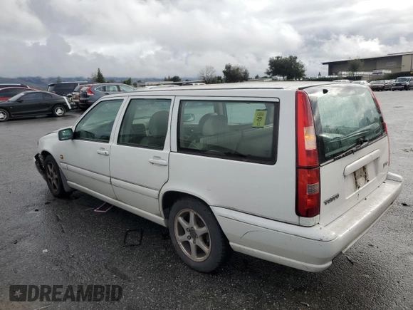 2000 Volvo V70 with VIN YV1LW61J4Y2707036, listed as a Copart auction lot 85958214 with 229,599 mi miles and Salvage Title. Bid and sale history available at carsss.com. Image 2.