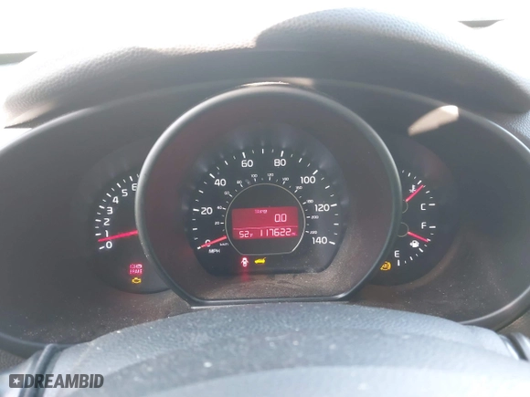 2014 Kia Soul with VIN KNDJN2A2XE7095960, listed as a IAAI auction lot 41662235 with 117,622 mi miles. Bid and sale history available at carsss.com. Image 7.