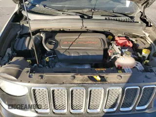 2020 Jeep Renegade Latitude with VIN ZACNJBBB5LPL39622, listed as a Copart auction lot 85088424 with 39,132 mi miles and Salvage Title. Bid and sale history available at carsss.com. Image 12.