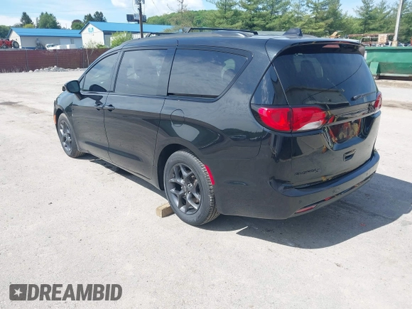 2018 Chrysler Pacifica Touring L Plus z VIN 2C4RC1EG3JR261737, wystawiony jako IAAI lot #42212110 z przebiegiem 28 494 mil mil oraz . Historia ofert i sprzedaży dostępna na DreamBid. Obrazek 3.