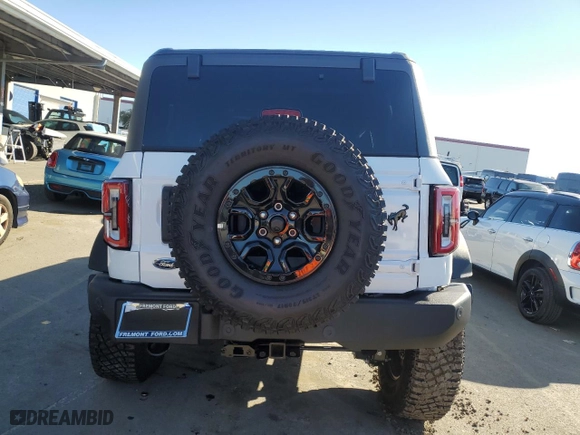 2024 Ford Bronco Wildtrak with VIN 1FMEE2BP5RLA89892, listed as a Copart auction lot 87688255 with 4,479 mi miles and Salvage Title. Bid and sale history available at carsss.com. Image 6.