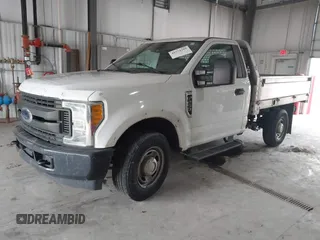 2017 Ford F-250 XL с VIN 1FDBF2A68HEC99835, выставлен на аукционе IAAI как лот 41574205 с пробегом 61 847 миль миль и . История ставок и продаж доступна на DreamBid. Изображение 2.
