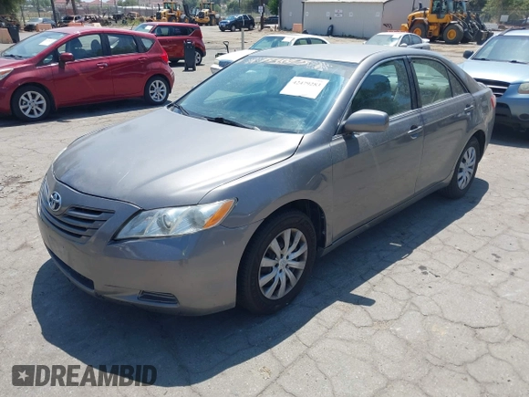 2009 Toyota Camry z VIN 4T4BE46K79R098543, wystawiony jako IAAI lot #42479283 z przebiegiem 140 588 mil mil oraz . Historia ofert i sprzedaży dostępna na DreamBid. Obrazek 2.
