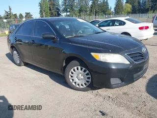 2011 Toyota Camry LE with VIN 4T1BF3EK4BU743464, listed as a IAAI auction lot 42174394 with 267,345 mi miles. Bid and sale history available at carsss.com. Image 1.