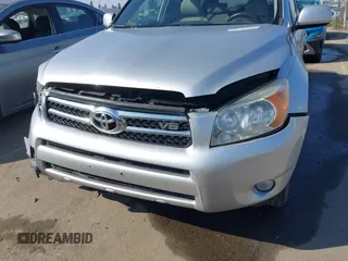 2007 Toyota RAV4 Limited with VIN JTMBK31V475020697, listed as a IAAI auction lot 41403464 with 221,299 mi miles. Bid and sale history available at carsss.com. Image 17.