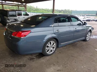 2012 Toyota Avalon z VIN 4T1BK3DB5CU457105, wystawiony jako IAAI lot #42375828 z przebiegiem 121 961 mil mil oraz . Historia ofert i sprzedaży dostępna na DreamBid. Obrazek 4.
