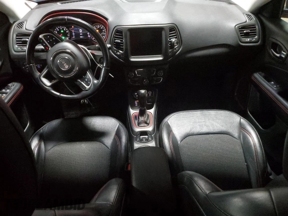 2020 Jeep Compass Trailhawk с VIN 3C4NJDDB5LT151641, выставлен на аукционе Copart как лот 57275515 с пробегом 75 022 миль миль и Списание • Salvage title. История ставок и продаж доступна на DreamBid. Изображение 8.