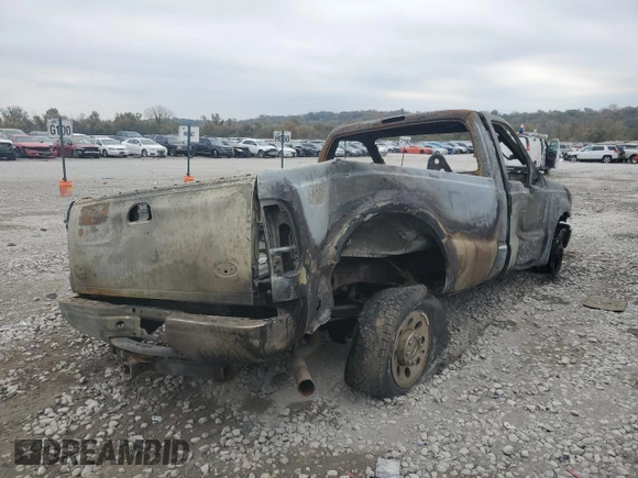 2005 Ford F-250 XL with VIN 1FTNF215X5EB60617, listed as a Copart auction lot 77395434 with Not Provided miles and Non Repairable. Bid and sale history available at DreamBid. Image 3.