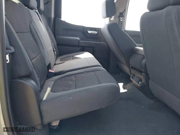 2019 Chevrolet Silverado 1500 Custom Trail Boss with VIN 1GCPYCEF8KZ348035, listed as a IAAI auction lot 41895464 with 1 mi miles. Bid and sale history available at carsss.com. Image 8.