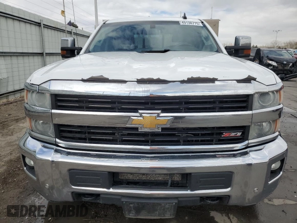 2015 Chevrolet Silverado 3500HD LTZ z VIN 1GC4K0C85FF679444, wystawiony jako Copart lot #49138775 z przebiegiem 165 344 mil mil oraz Czysty tytuł • Clean title. Historia ofert i sprzedaży dostępna na DreamBid. Obrazek 5.