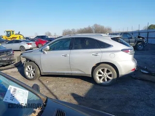 2010 Lexus RX 350 z VIN 2T2BK1BA2AC076773, wystawiony jako IAAI lot #41433913 z przebiegiem 163 350 mil mil oraz . Historia ofert i sprzedaży dostępna na DreamBid. Obrazek 15.