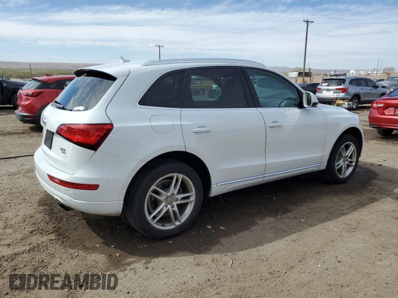2014 Audi Q5 Premium Plus with VIN WA1LFAFP2EA071623, listed as a Copart auction lot 49332095 with 103,772 mi miles and Salvage Title. Bid and sale history available at carsss.com. Image 3.