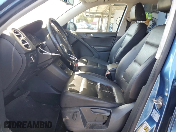 2017 Volkswagen Tiguan S with VIN WVGAV7AX3HK002668, listed as a Copart auction lot 55182385 with 128,991 mi miles and Clean Title. Bid and sale history available at DreamBid. Image 7.