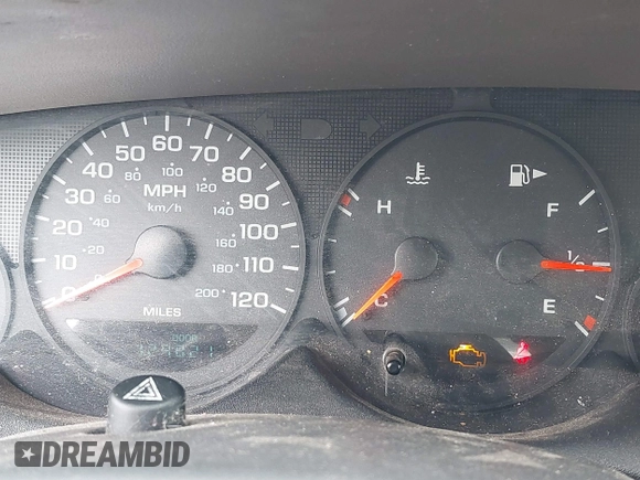 2005 Dodge Neon SE with VIN 1B3ES26C35D205066, listed as a IAAI auction lot 41943955 with 129,821 mi miles. Bid and sale history available at carsss.com. Image 7.