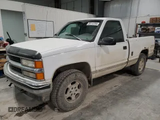 1998 Chevrolet Silverado 1500 with VIN 1GCEK14R8WZ277577, listed as a Copart auction lot 85112704 with 417,537 mi miles and Clean Title. Bid and sale history available at DreamBid. Image 1.