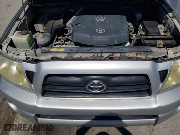 2005 Toyota Tacoma PreRunner z VIN 5TETU62N45Z115205, wystawiony jako Copart lot #60710715 z przebiegiem 184 529 mil mil oraz Czysty tytuł • Clean title. Historia ofert i sprzedaży dostępna na DreamBid. Obrazek 11.