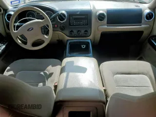 2005 Ford Expedition Special Service z VIN 1FMPU16575LB06037, wystawiony jako Copart lot #60432525 z przebiegiem 230 141 mil mil oraz Szkoda całkowita • Salvage title. Historia ofert i sprzedaży dostępna na DreamBid. Obrazek 8.