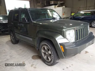 2008 Jeep Liberty Sport z VIN 1J8GN28K28W253193, wystawiony jako IAAI lot #42508293 z przebiegiem 255 170 mil mil oraz . Historia ofert i sprzedaży dostępna na DreamBid. Obrazek 1.