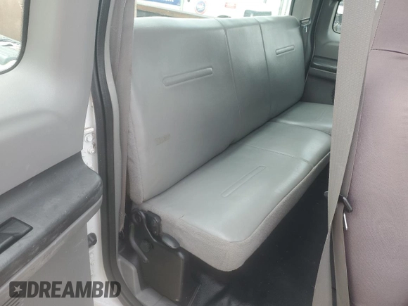 2005 Ford F-250 XL with VIN 1FTSX21595EA44275, listed as a Copart auction lot 57294604 with 253,438 mi miles and Clean title. Bid and sale history available at DreamBid. Image 10.