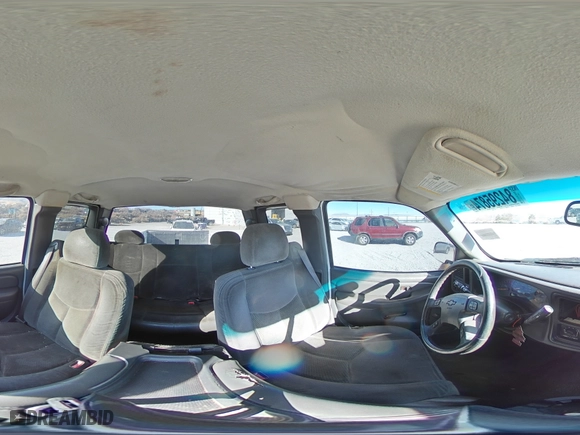 2003 Chevrolet Silverado 1500 Work Truck with VIN 2GCEC19X831130085, listed as a Copart auction lot 84295874 with 204,175 mi miles and Salvage Title. Bid and sale history available at carsss.com. Image 13.