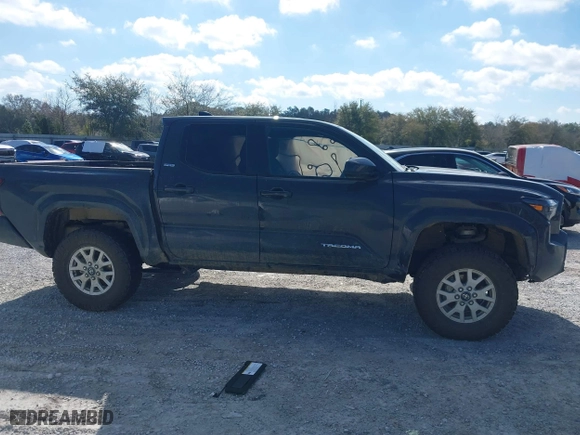 2024 Toyota Tacoma 4WD SR5 with VIN 3TYLB5JNXRT031852, listed as a IAAI auction lot 41779552 with 9,625 mi miles. Bid and sale history available at carsss.com. Image 13.