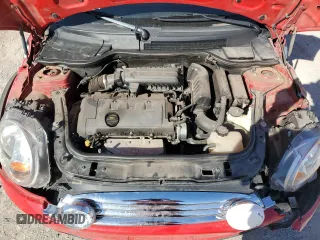 2009 MINI Convertible z VIN WMWMR335X9TU95073, wystawiony jako Copart lot #73690884 z przebiegiem 63 888 mil mil oraz Szkoda całkowita • Salvage title. Historia ofert i sprzedaży dostępna na DreamBid. Obrazek 12.
