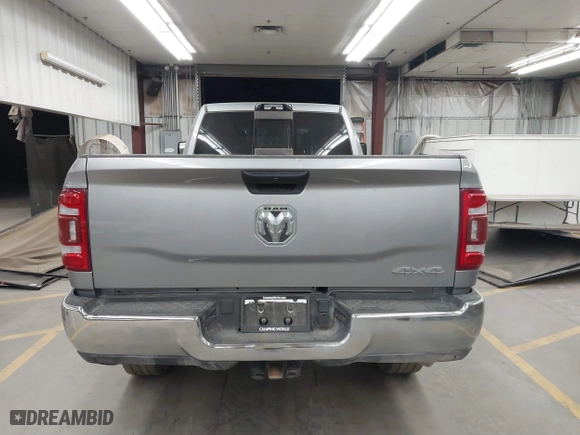 2024 Ram 2500 Tradesman with VIN 3C6UR5HL6RG189322, listed as a IAAI auction lot 41383347 with 20,558 mi miles. Bid and sale history available at carsss.com. Image 16.