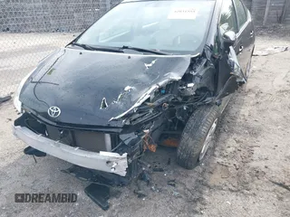 2005 Toyota Prius with VIN JTDKB22U353060181, listed as a IAAI auction lot 42031555 with 165,015 mi miles. Bid and sale history available at carsss.com. Image 6.