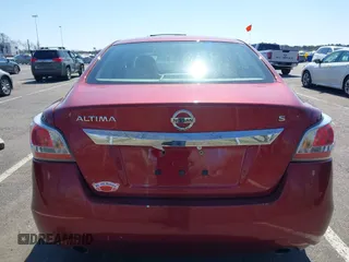 2015 Nissan Altima 2.5 S with VIN 1N4AL3AP3FC105413, listed as a IAAI auction lot 41995660 with 175,430 mi miles. Bid and sale history available at carsss.com. Image 16.