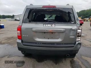 2014 Jeep Patriot Latitude z VIN 1C4NJRFB7ED501578, wystawiony jako Copart lot #63308005 z przebiegiem 76 100 mil mil oraz Szkoda całkowita • Salvage title. Historia ofert i sprzedaży dostępna na DreamBid. Obrazek 6.