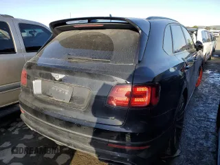 2020 Bentley Bentayga Speed z VIN SJAAR2ZV1LC028771, wystawiony jako Copart lot #45692144 z przebiegiem 8857 mil mil oraz . Historia ofert i sprzedaży dostępna na DreamBid. Obrazek 3.