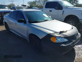 2003 Pontiac Grand Am SE with VIN 1G2NE52F63C288524, listed as a IAAI auction lot 41640147 with 278,965 mi miles. Bid and sale history available at carsss.com. Image 1.