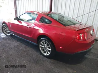 2010 Ford Mustang V6 with VIN 1ZVBP8AN8A5129893, listed as a IAAI auction lot 42189032 with 162,686 mi miles and . Bid and sale history available at DreamBid. Image 3.