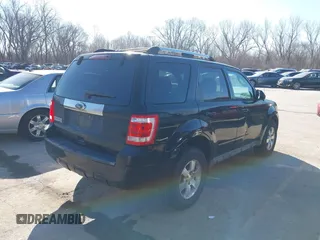 2010 Ford Escape Limited z VIN 1FMCU9E71AKB56741, wystawiony jako IAAI lot #41764959 z przebiegiem 216 816 mil mil oraz . Historia ofert i sprzedaży dostępna na DreamBid. Obrazek 4.