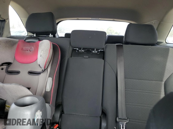 2019 Kia Sorento L with VIN 5XYPG4A30KG583497, listed as a Copart auction lot 49723285 with 107,474 mi miles and Salvage Title. Bid and sale history available at DreamBid. Image 10.