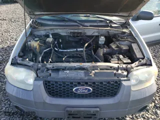 2007 Ford Escape XLS with VIN 1FMYU92Z97KA43155, listed as a Copart auction lot 75567154 with 240,603 mi miles and Salvage Title. Bid and sale history available at carsss.com. Image 14.