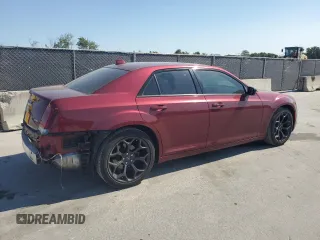 2019 Chrysler 300 Touring with VIN 2C3CCAAG8KH745877, listed as a Copart auction lot 53188825 with 33,171 mi miles and Salvage Title. Bid and sale history available at carsss.com. Image 3.