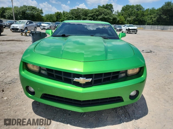 2011 Chevrolet Camaro 2LT с VIN 2G1FC1ED2B9137297, выставлен на аукционе Copart как лот 63842195 с пробегом 223 223 миль миль и Списание • Salvage title. История ставок и продаж доступна на DreamBid. Изображение 5.