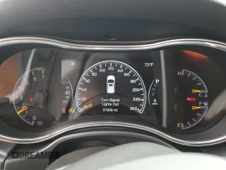 2022 Jeep Grand Cherokee WK Laredo E with VIN 1C4RJFAG6NC113430, listed as a Copart auction lot 72613264 with 31,909 mi miles and Salvage Title. Bid and sale history available at carsss.com. Image 9.