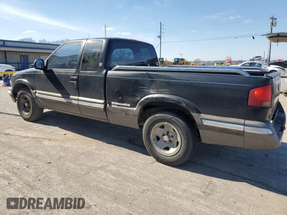 1996 GMC Sonoma SLS with VIN 1GTCS19XXT8530270, listed as a Copart auction lot 45520675 with 263,828 mi miles and Salvage Title. Bid and sale history available at carsss.com. Image 2.
