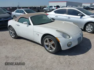 2007 Pontiac Solstice z VIN 1G2MB35B87Y124914, wystawiony jako IAAI lot #41876361 z przebiegiem 104 490 mil mil oraz . Historia ofert i sprzedaży dostępna na DreamBid. Obrazek 1.
