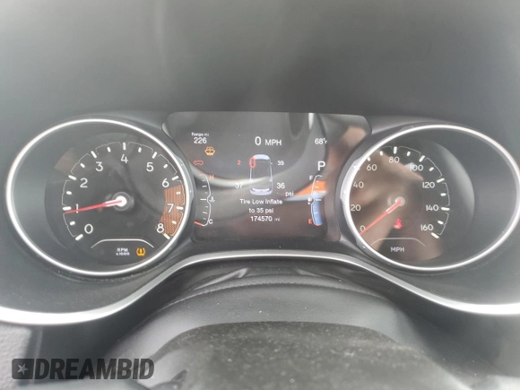 2018 Jeep Compass Latitude z VIN 3C4NJDBB9JT115063, wystawiony jako Copart lot #55477065 z przebiegiem 174 570 mil mil oraz Szkody całkowita. Historia ofert i sprzedaży dostępna na DreamBid. Obrazek 9.