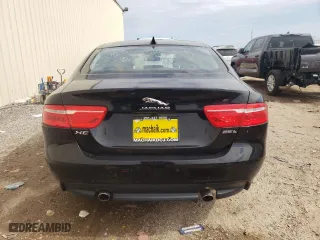 2018 Jaguar XE 25t with VIN SAJAR4FX1JCP39207, listed as a Copart auction lot 40891743 with 74,465 mi miles. Bid and sale history available at carsss.com. Image 6.