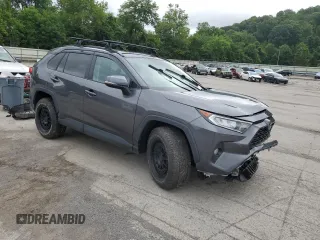 2021 Toyota RAV4 XLE Premium with VIN 2T3A1RFV2MC162689, listed as a Copart auction lot 63643255 with 24,735 mi miles and Salvage title. Bid and sale history available at DreamBid. Image 4.