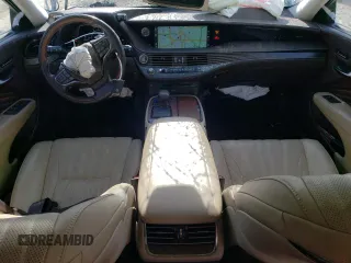 2019 Lexus LS with VIN JTHC51FF6K5005529, listed as a Copart auction lot 48593625 with 35,303 mi miles and Salvage Title. Bid and sale history available at carsss.com. Image 8.