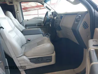 2008 Ford F-250 XL с VIN 1FTSW21R18EB89708, выставлен на аукционе IAAI как лот 42596294 с пробегом 273 950 миль миль и . История ставок и продаж доступна на DreamBid. Изображение 5.